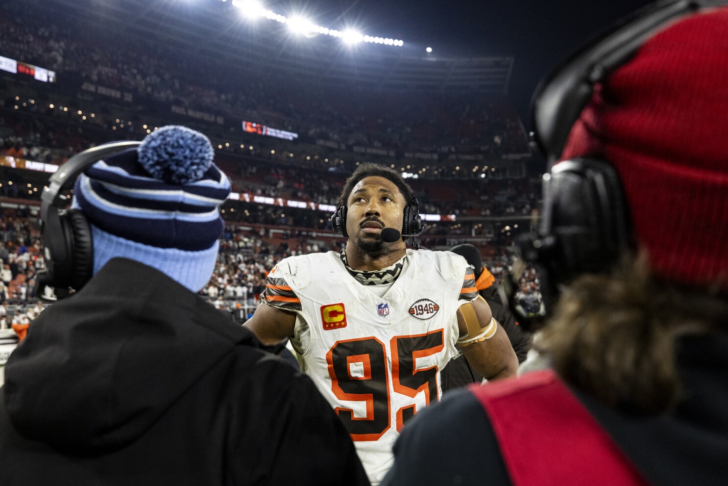 Myles Garrett Faces Personal Loss but Powers Through for Browns Victory
